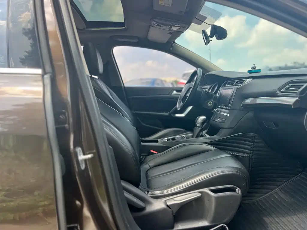 Peugeot 408 — миниатюра 8
