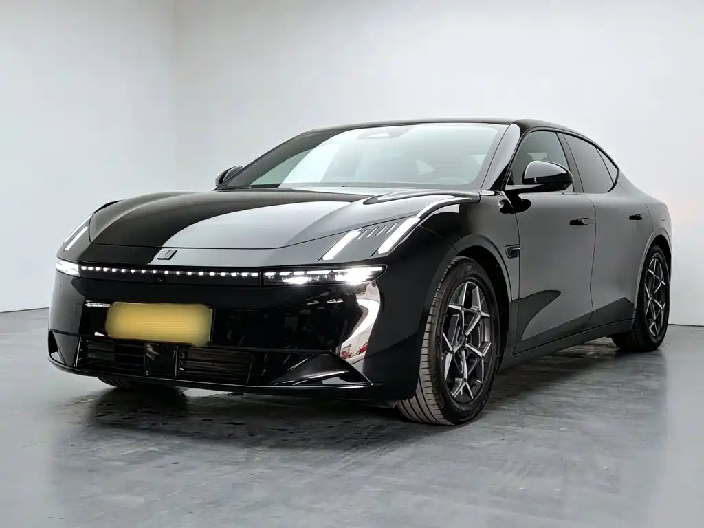 Lynk & Co Z10
