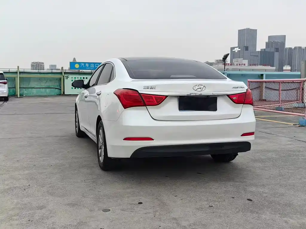 Hyundai Mistra — миниатюра 9