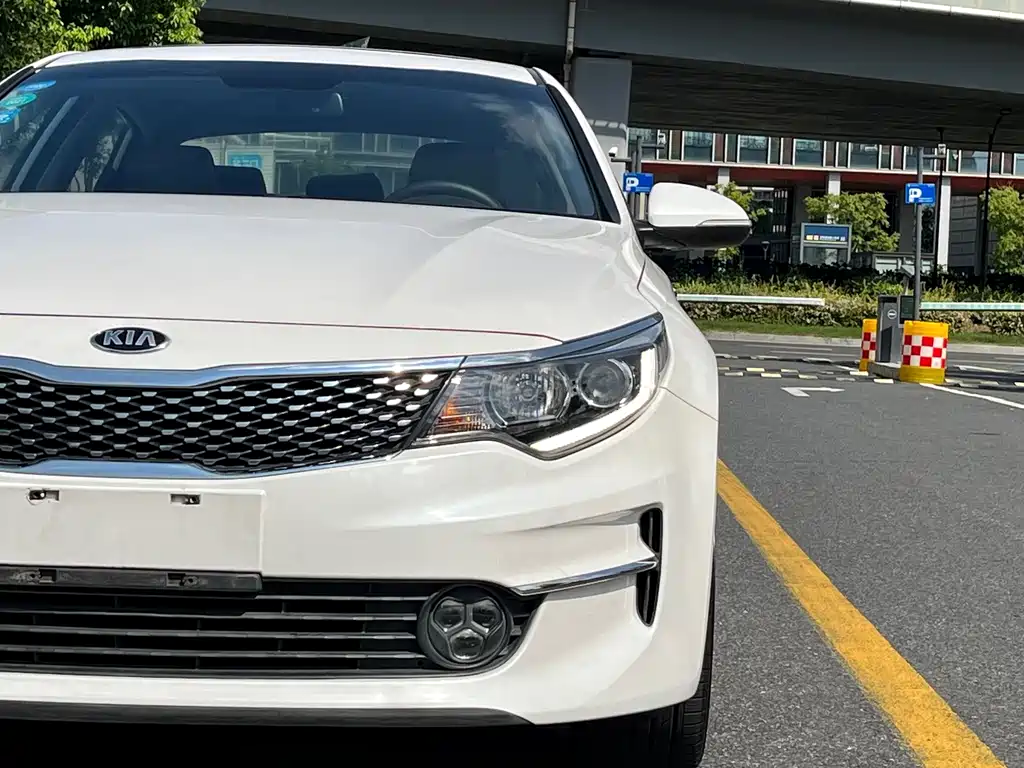 Kia K5 — миниатюра 6