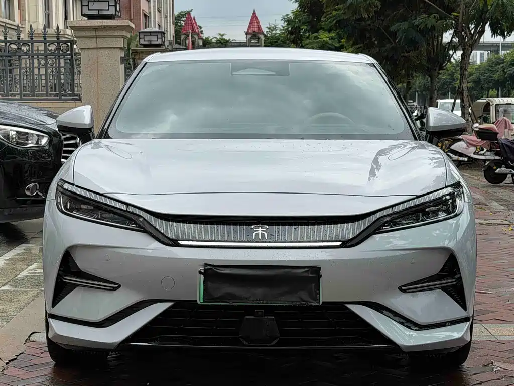 BYD L EV — миниатюра 2