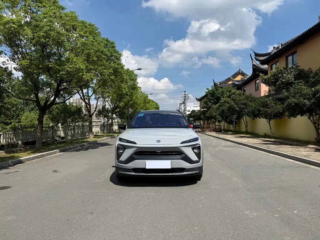 NIO ES6 — миниатюра 2