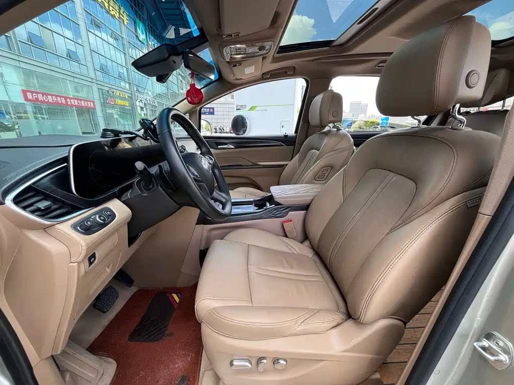 Buick GL8 — миниатюра 9