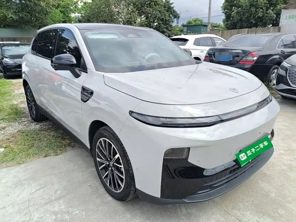 Leapmotor Leapmotor B10 — миниатюра 4