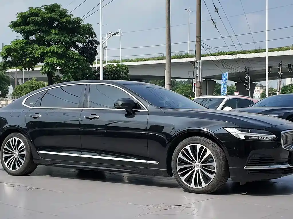 Volvo S90 PHEV — миниатюра 4