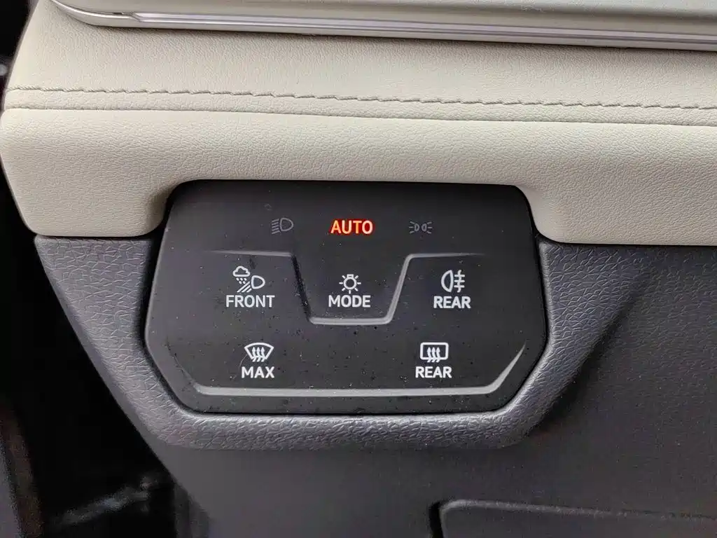 Volkswagen ID.6 Crozz — миниатюра 21