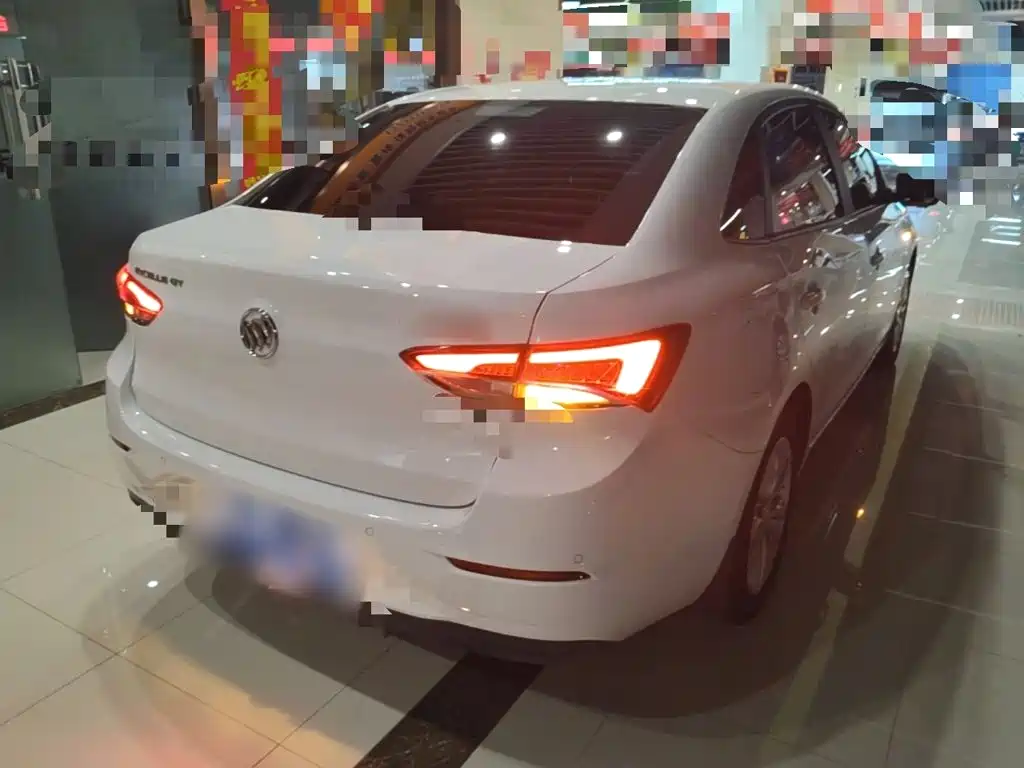 Buick Excelle — миниатюра 7