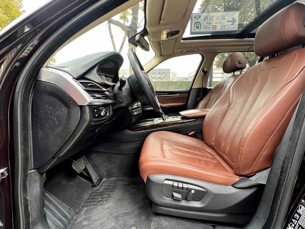 BMW X5 (Import) — миниатюра 13