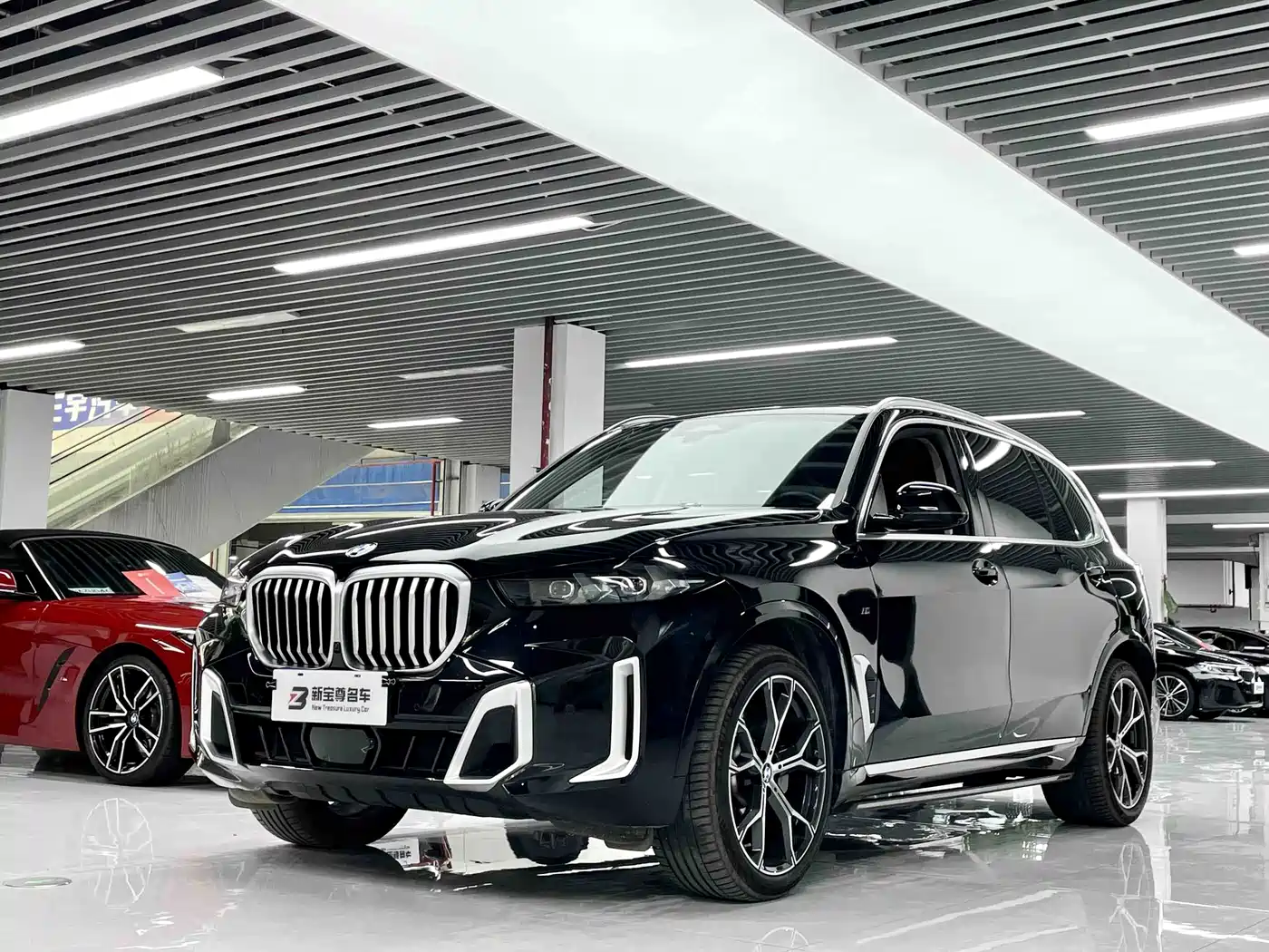宝马X5 2023款 xDrive 30Li 尊享型M运动套装 2025