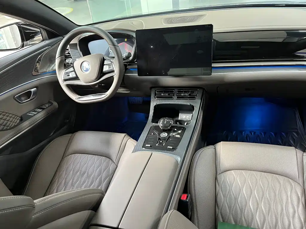 BYD Han — миниатюра 5