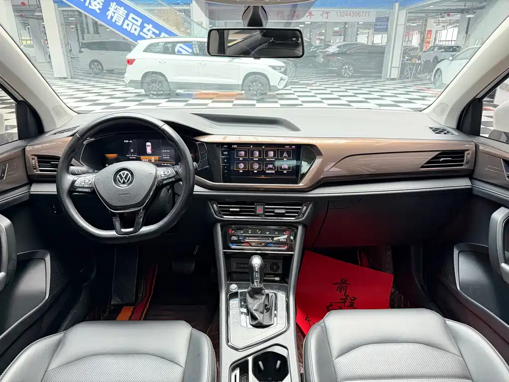 Volkswagen Tharu — миниатюра 8