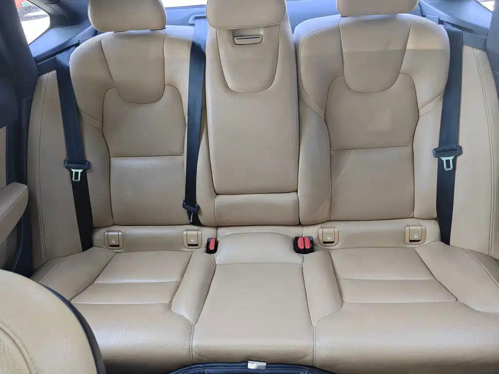 Volvo S90 — миниатюра 7