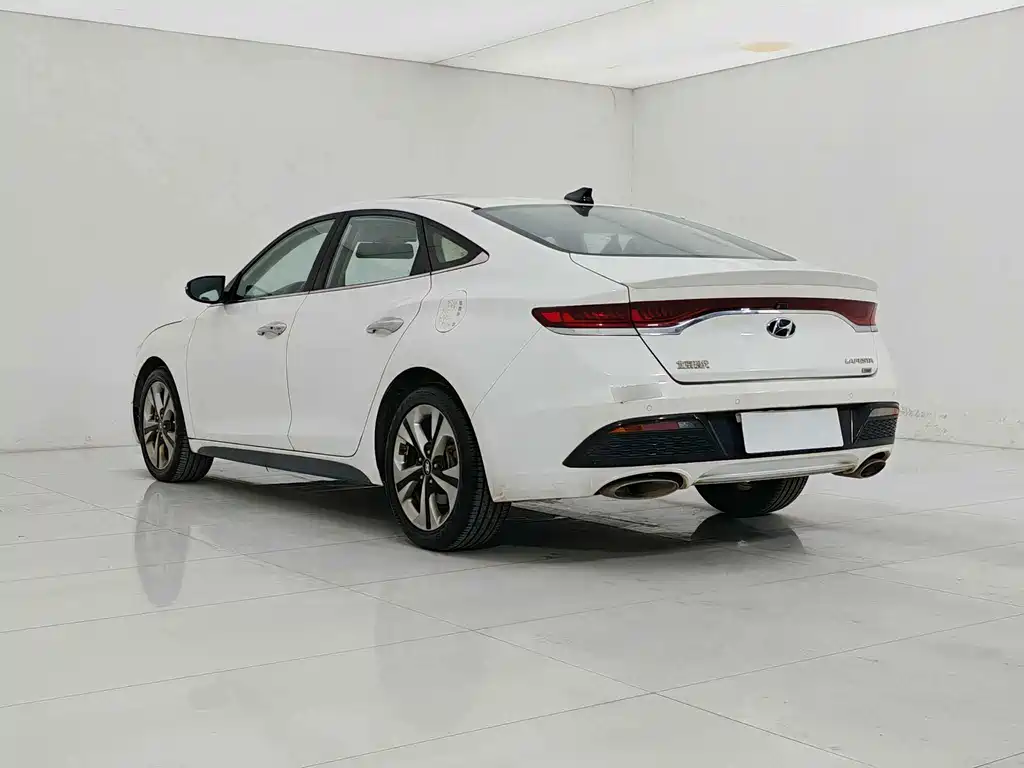 Hyundai Fista — миниатюра 5