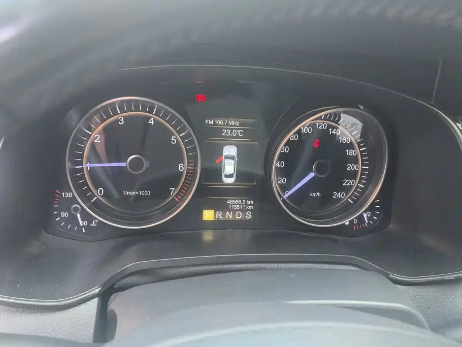 Hongqi Hongqi H7 — миниатюра 14