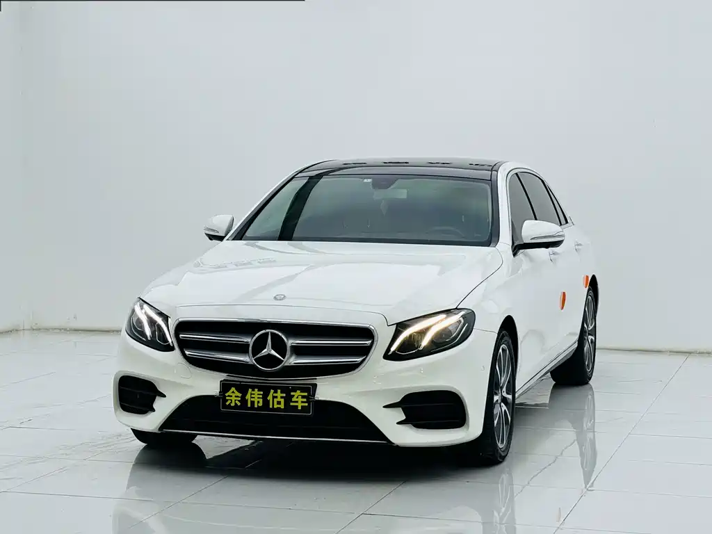 Mercedes-Benz E-Class — миниатюра 3