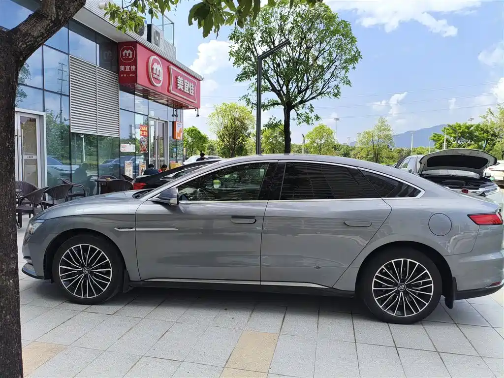 BYD Han — миниатюра 6
