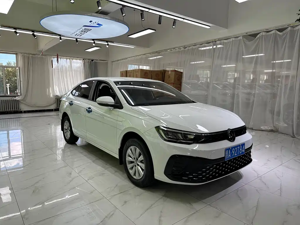 Volkswagen Lavida — миниатюра 3