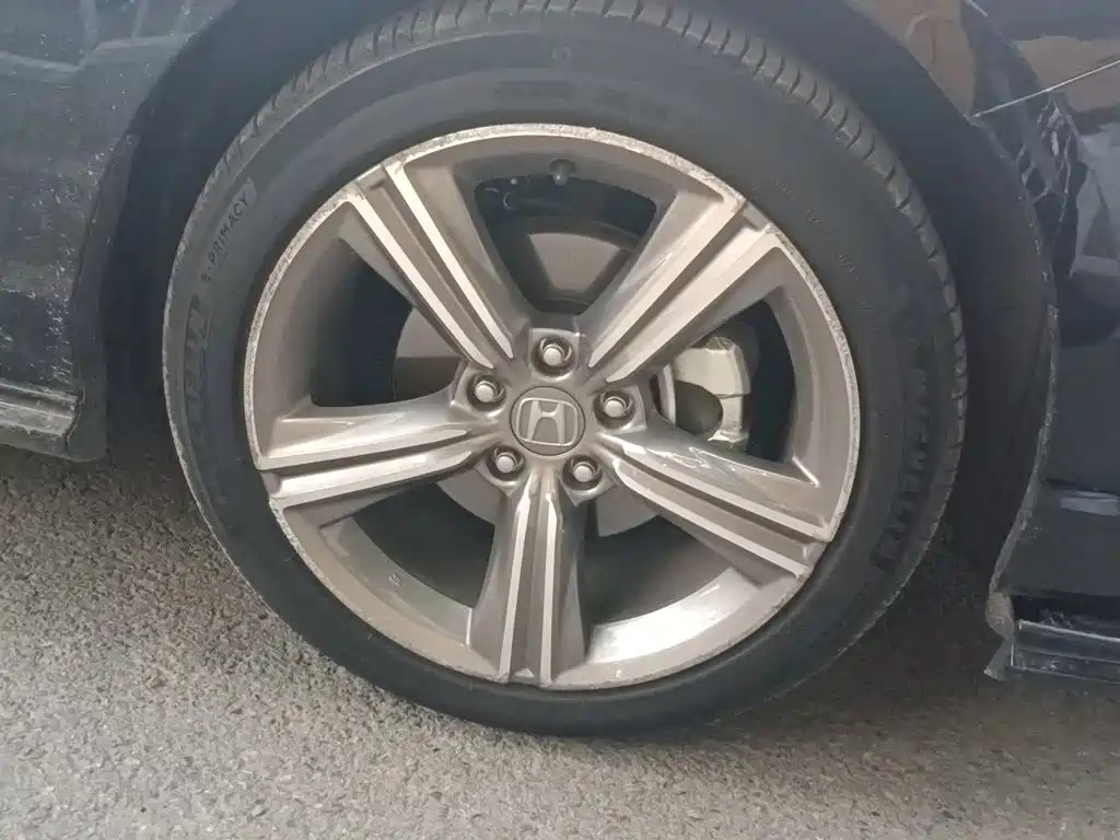 Honda Accord — миниатюра 8