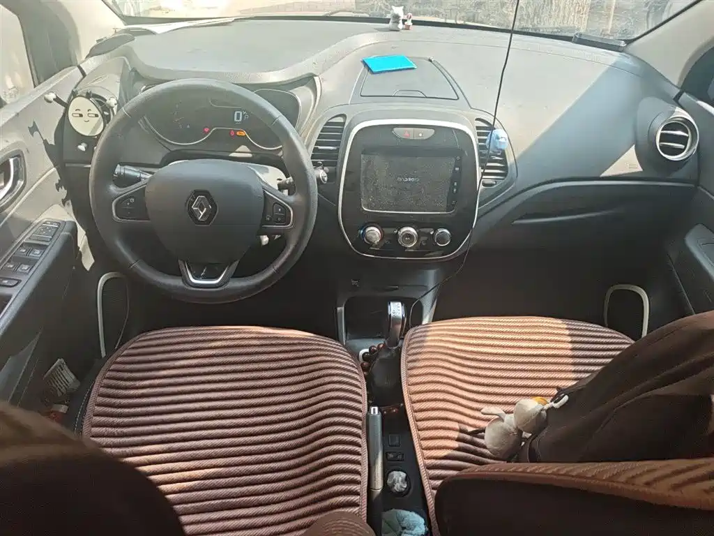 Renault Captur — миниатюра 10