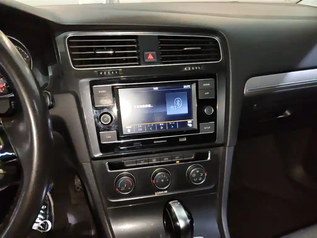 Volkswagen Golf 2018 230TSI AT Comfort