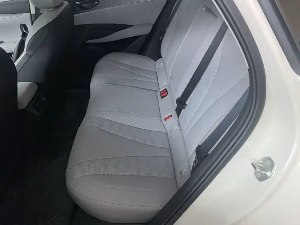 BYD Seal 06 DM-i Touring — миниатюра 17