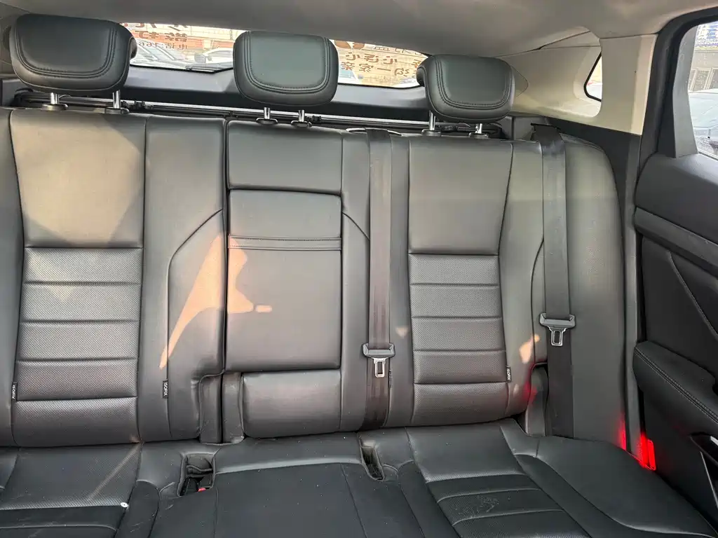 WEI PAI WEI BRAND VV7