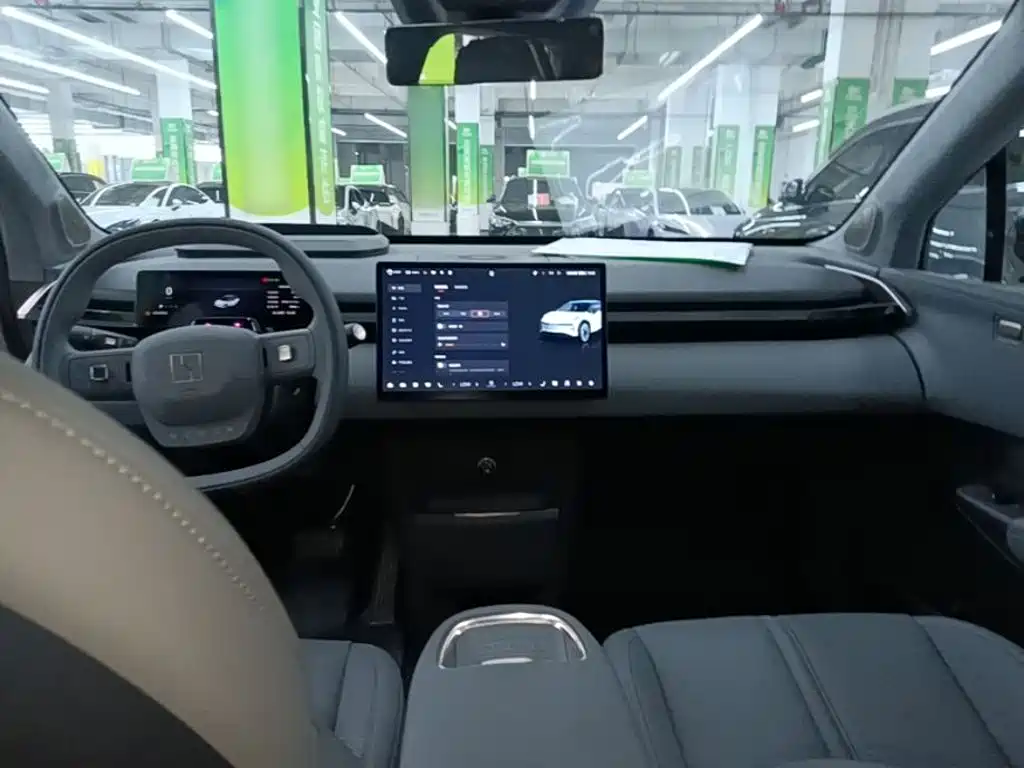 Zeekr X 2025 мест