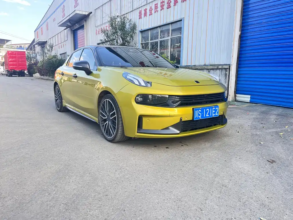 Lynk & Co 03 2020