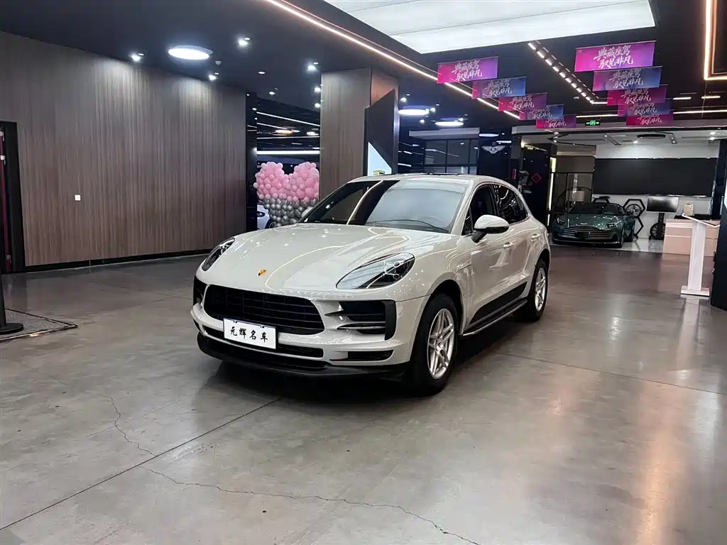 Porsche Macan 2020