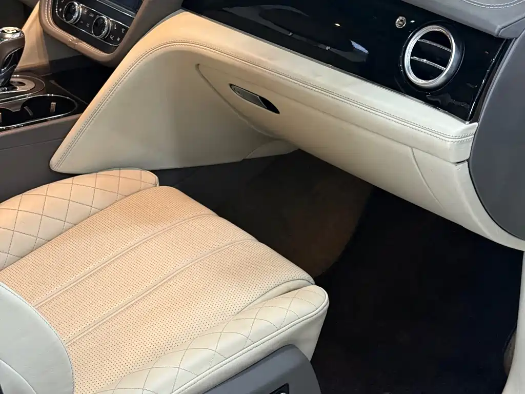 Bentley Bentayga — фотографии объявления, Фото 16