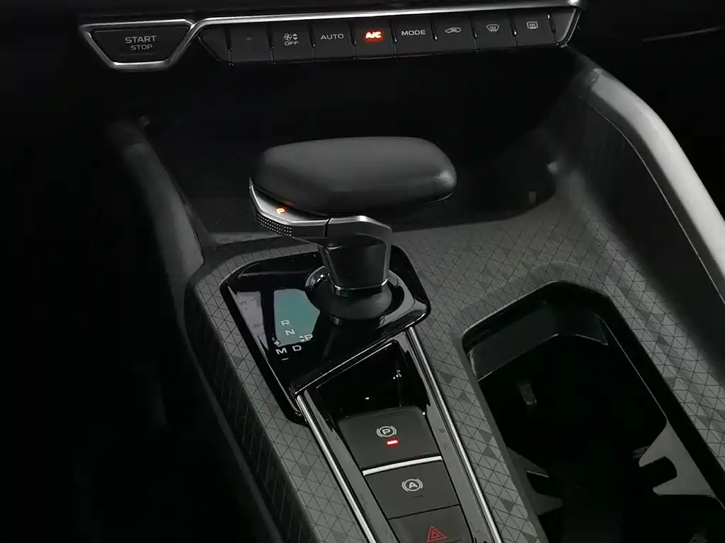 Geely Xingrui — миниатюра 13
