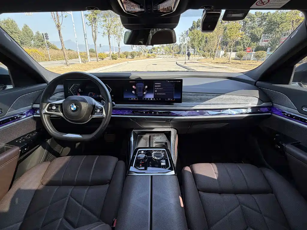 BMW 7 Series 7 2023 740Li Premium Luxury