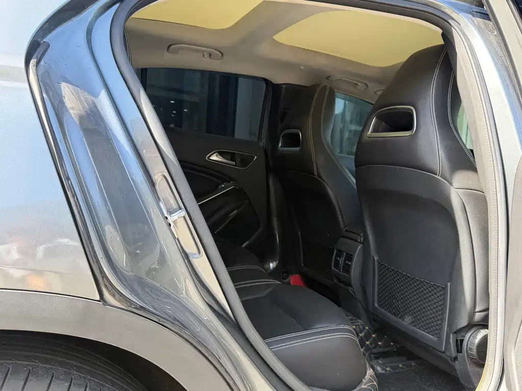 Mercedes-Benz GLA — миниатюра 7