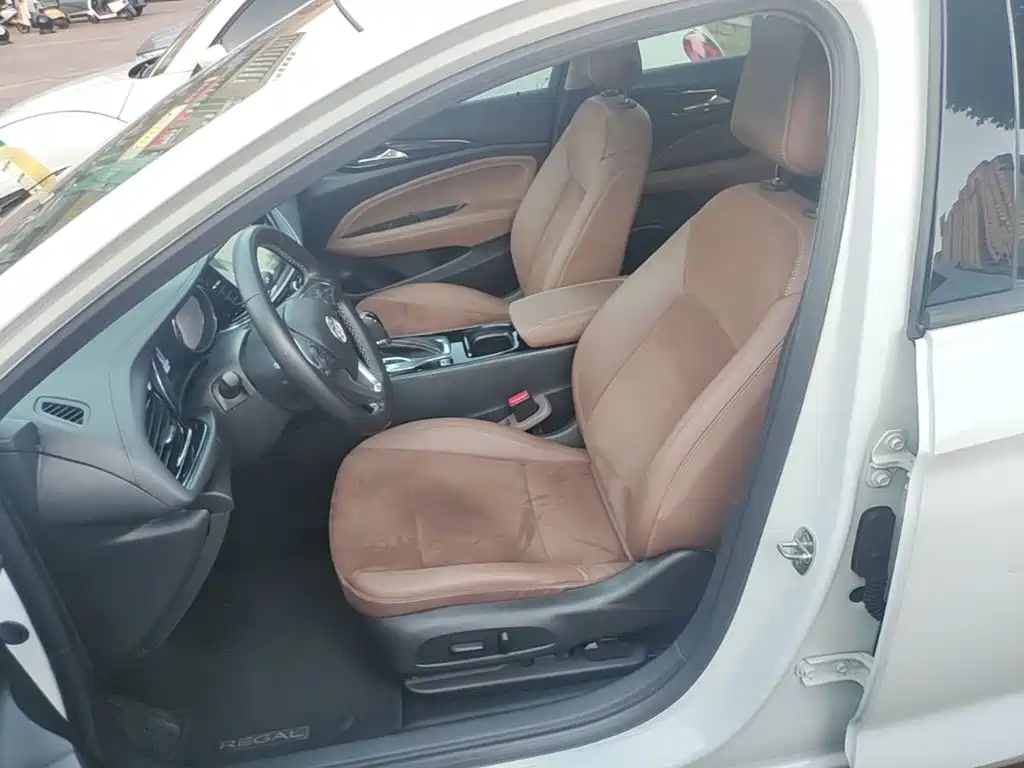 Buick Regal — миниатюра 15
