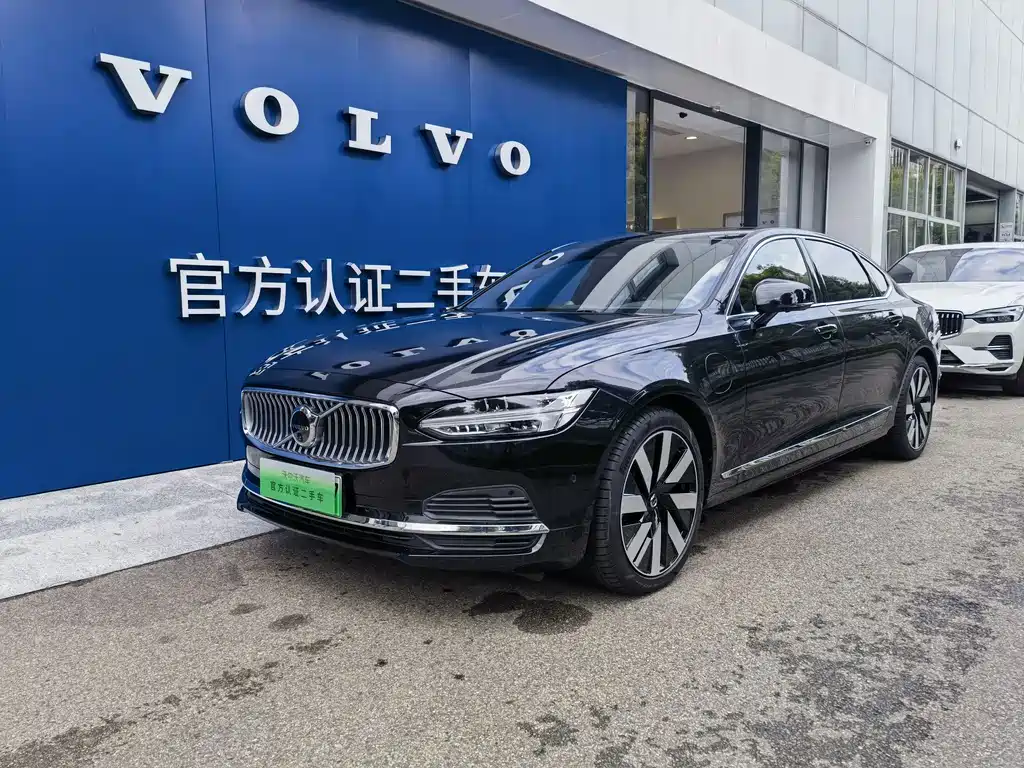 Volvo S90 PHEV 2024