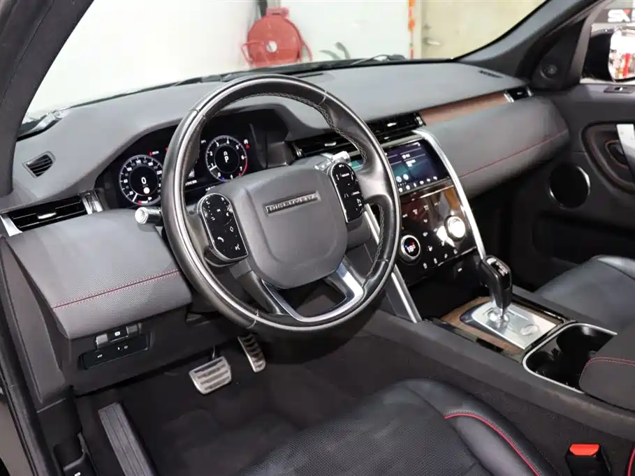 LAND ROVER DISCOVER SPORTS