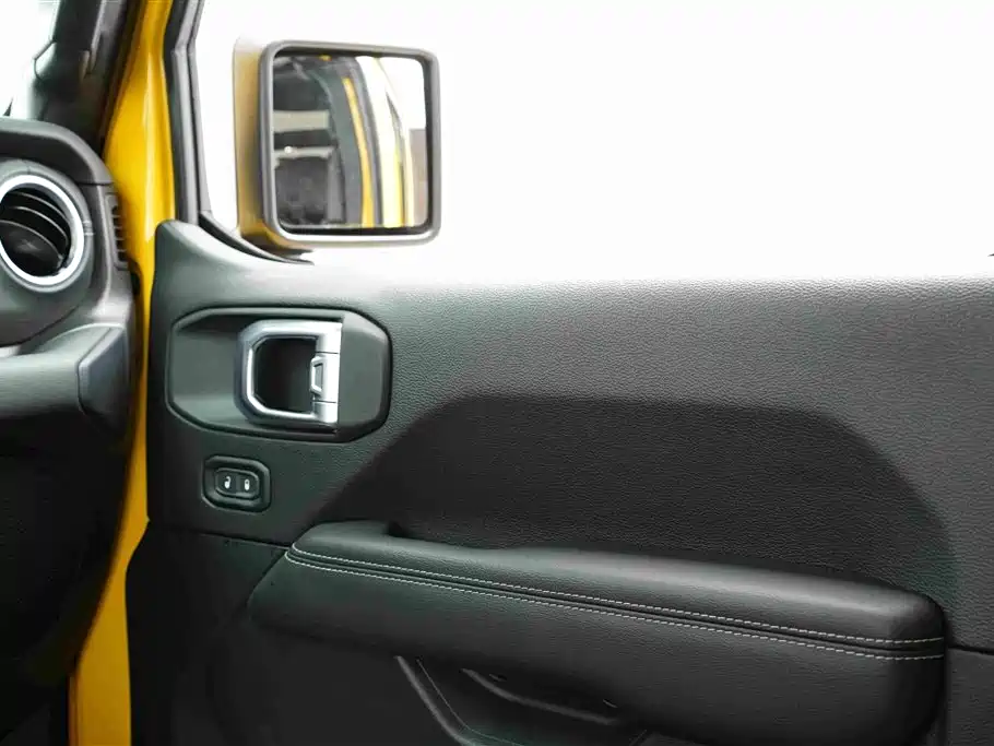 Jeep Wrangler — миниатюра 26