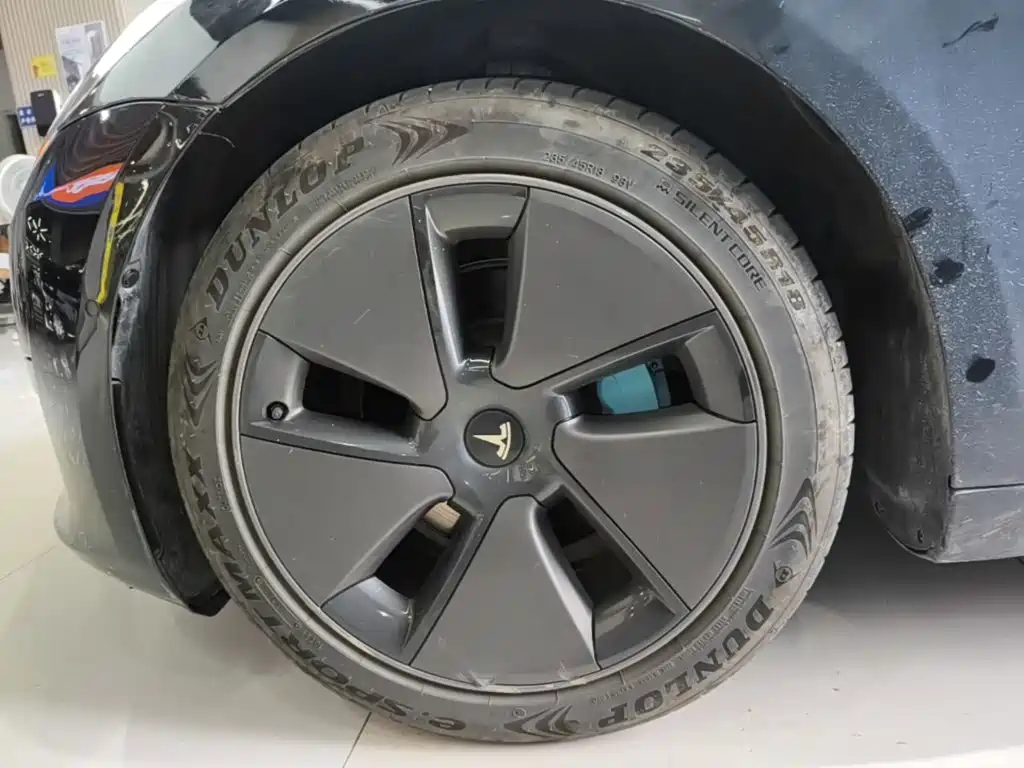 Tesla Model 3 — миниатюра 23