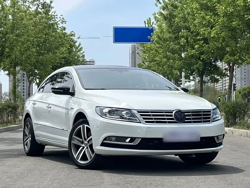 Volkswagen FAW - Passat CC CC 2015 2.0TSI Luxury