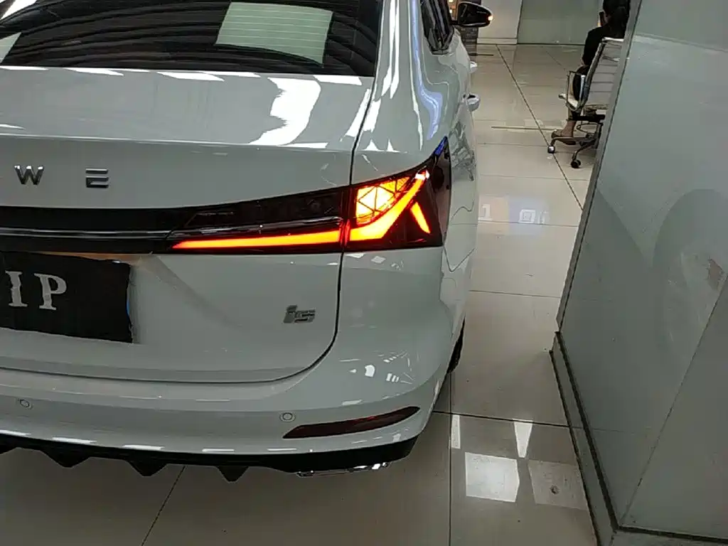Roewe i5 2023 1.5L CVT Luxury