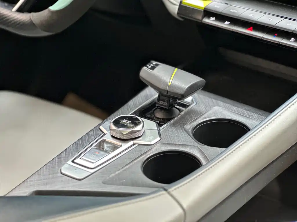Changan UNI-V iDD — миниатюра 16