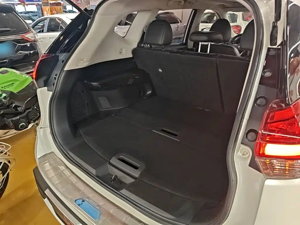 Nissan X-Trail — миниатюра 19