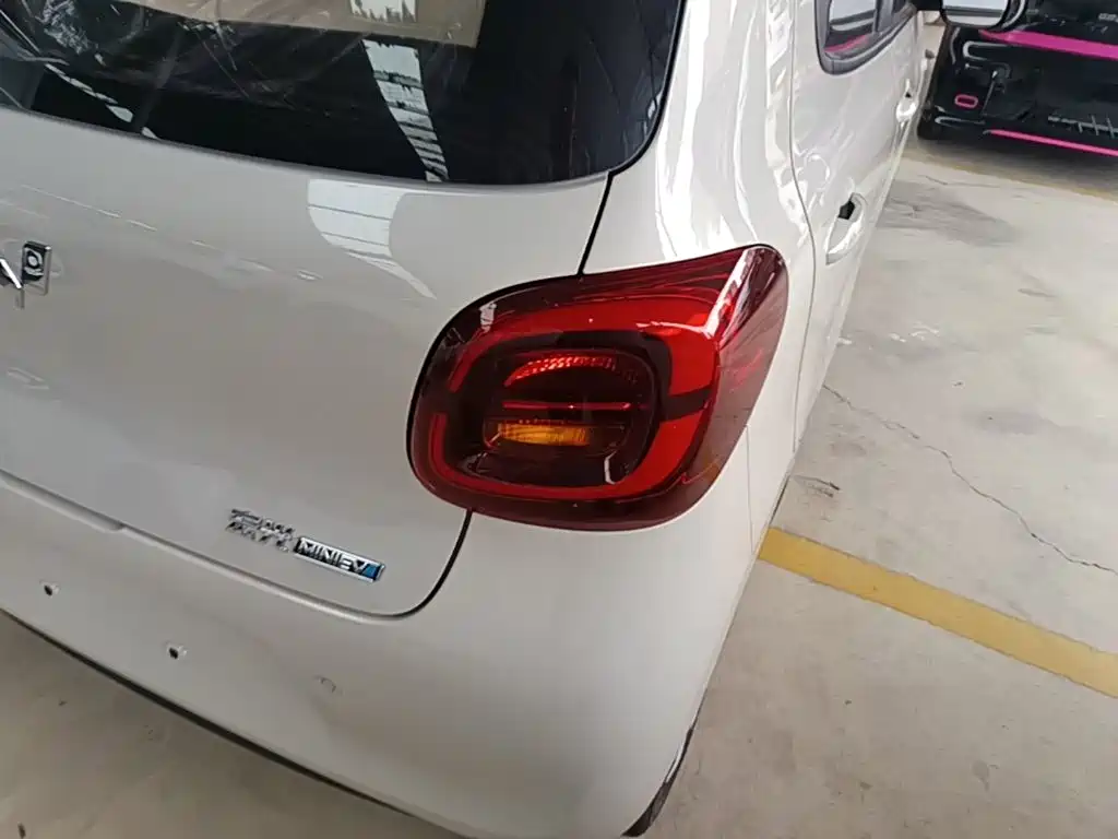 Wuling Mini EV MINIEV 2025