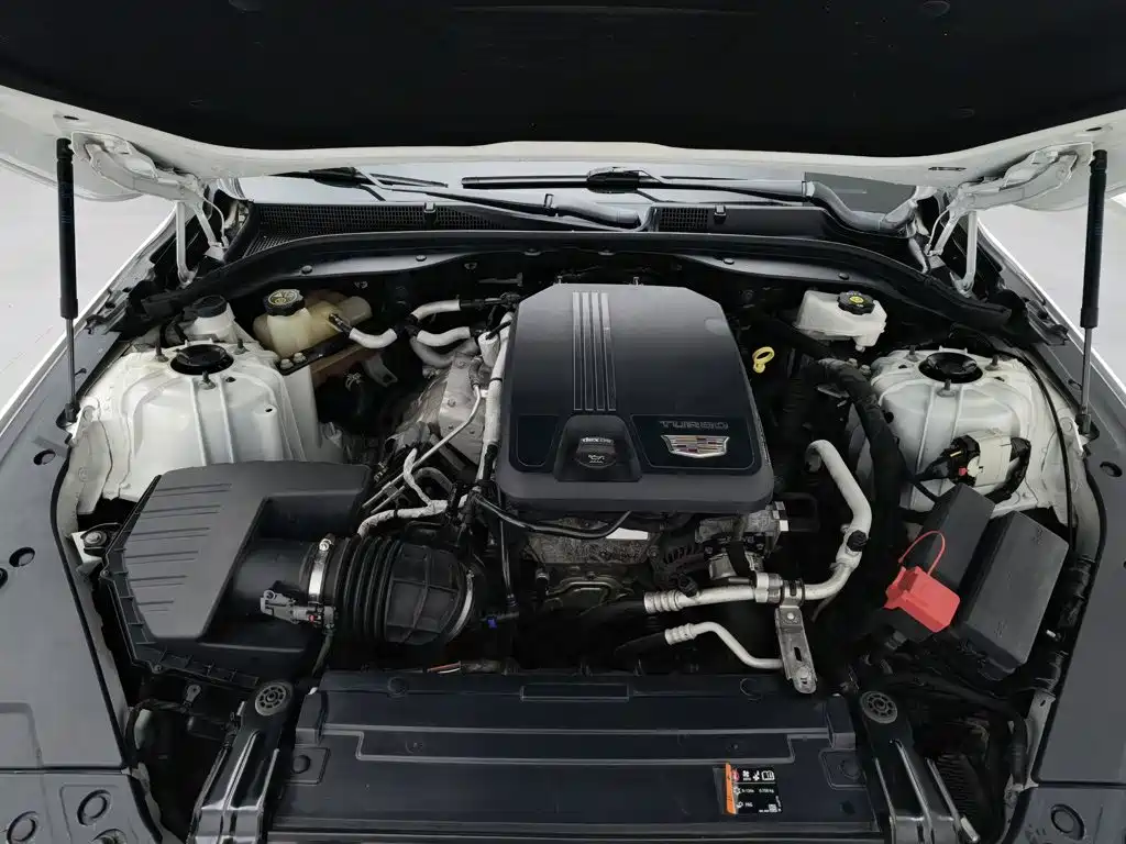 Cadillac CT5 — миниатюра 6