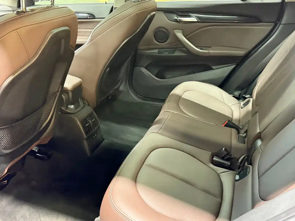 BMW X1 — миниатюра 10