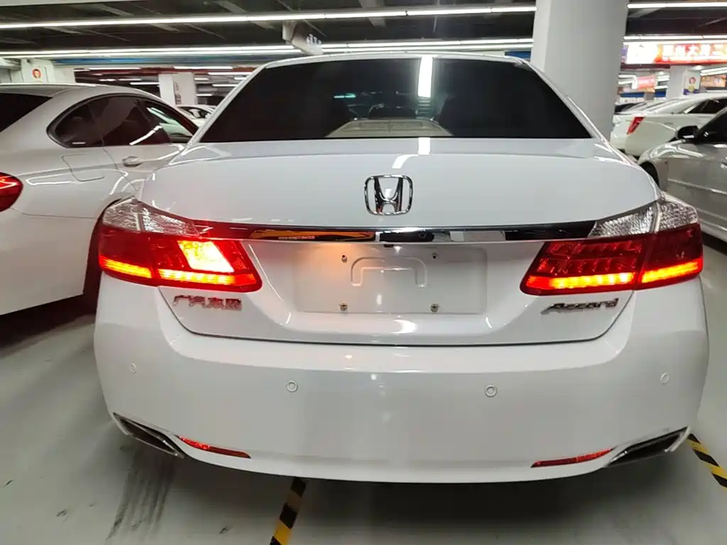 Honda Accord — миниатюра 6