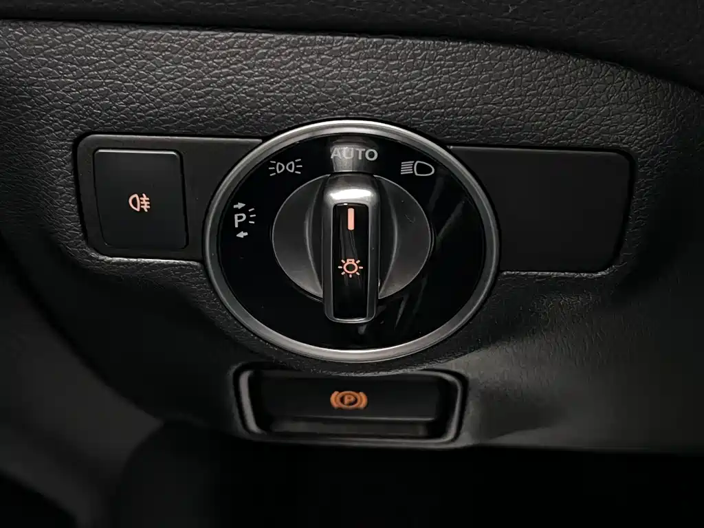 Mercedes-Benz GLA — миниатюра 33