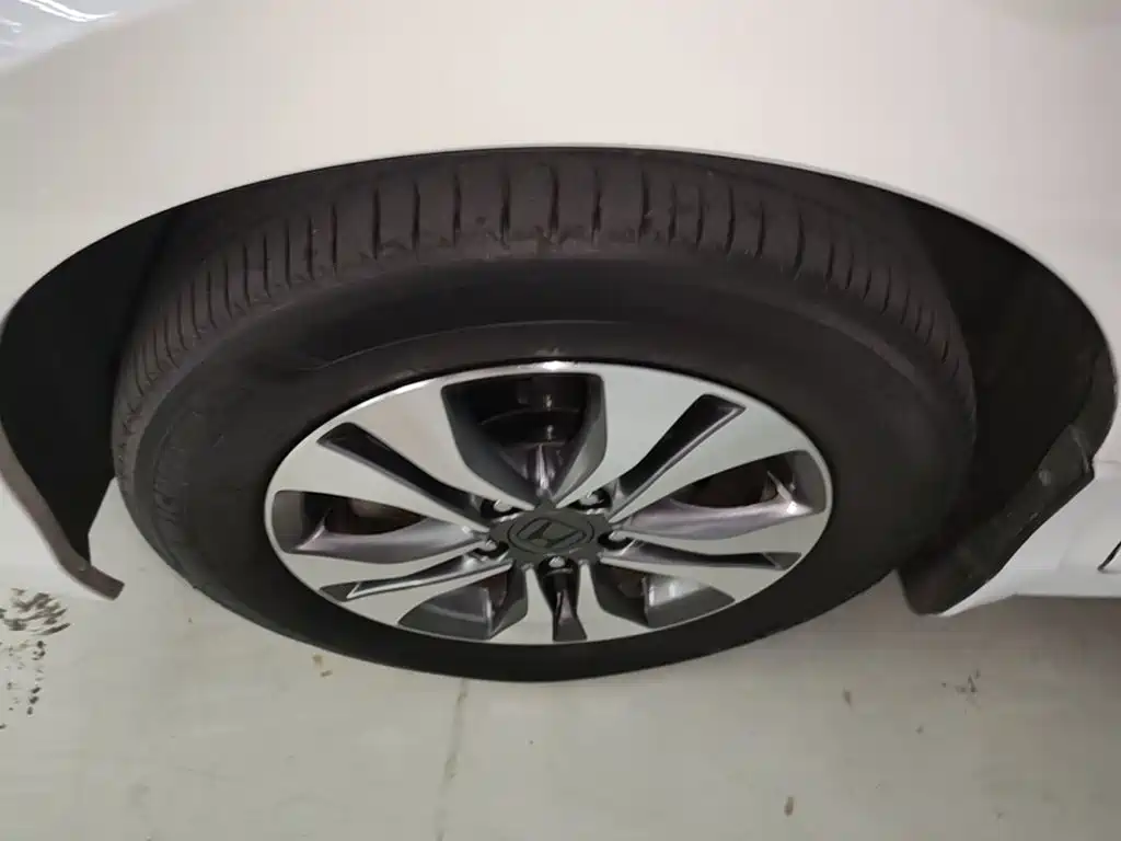Honda Accord — миниатюра 23