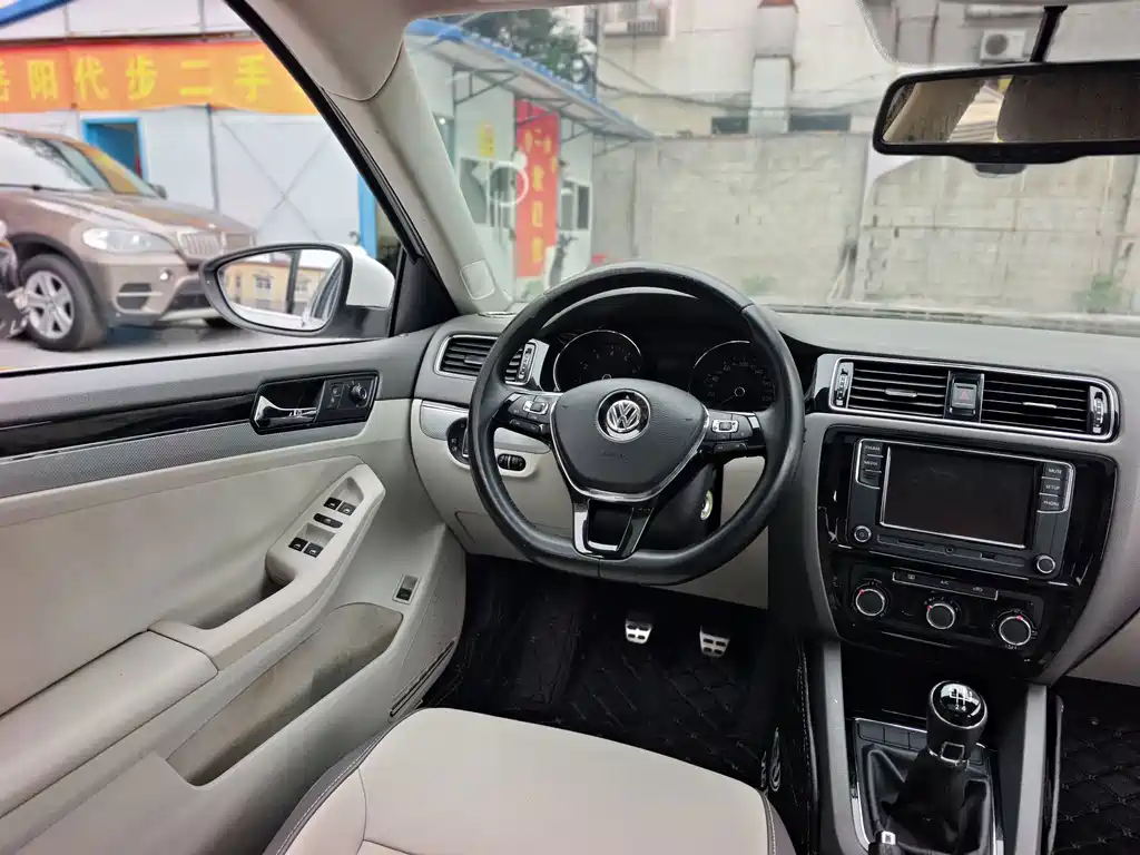 Volkswagen Sagitar — миниатюра 7