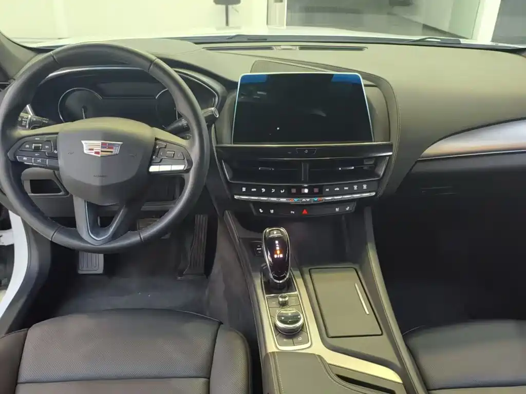 Cadillac CT5 — миниатюра 5